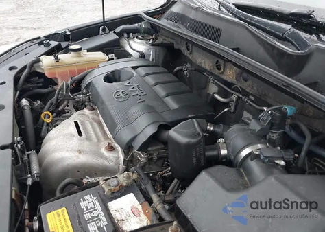 2011 Toyota Rav4 Limited z USA, uszkodzony, nr VIN JTMDF4DV9B5045814